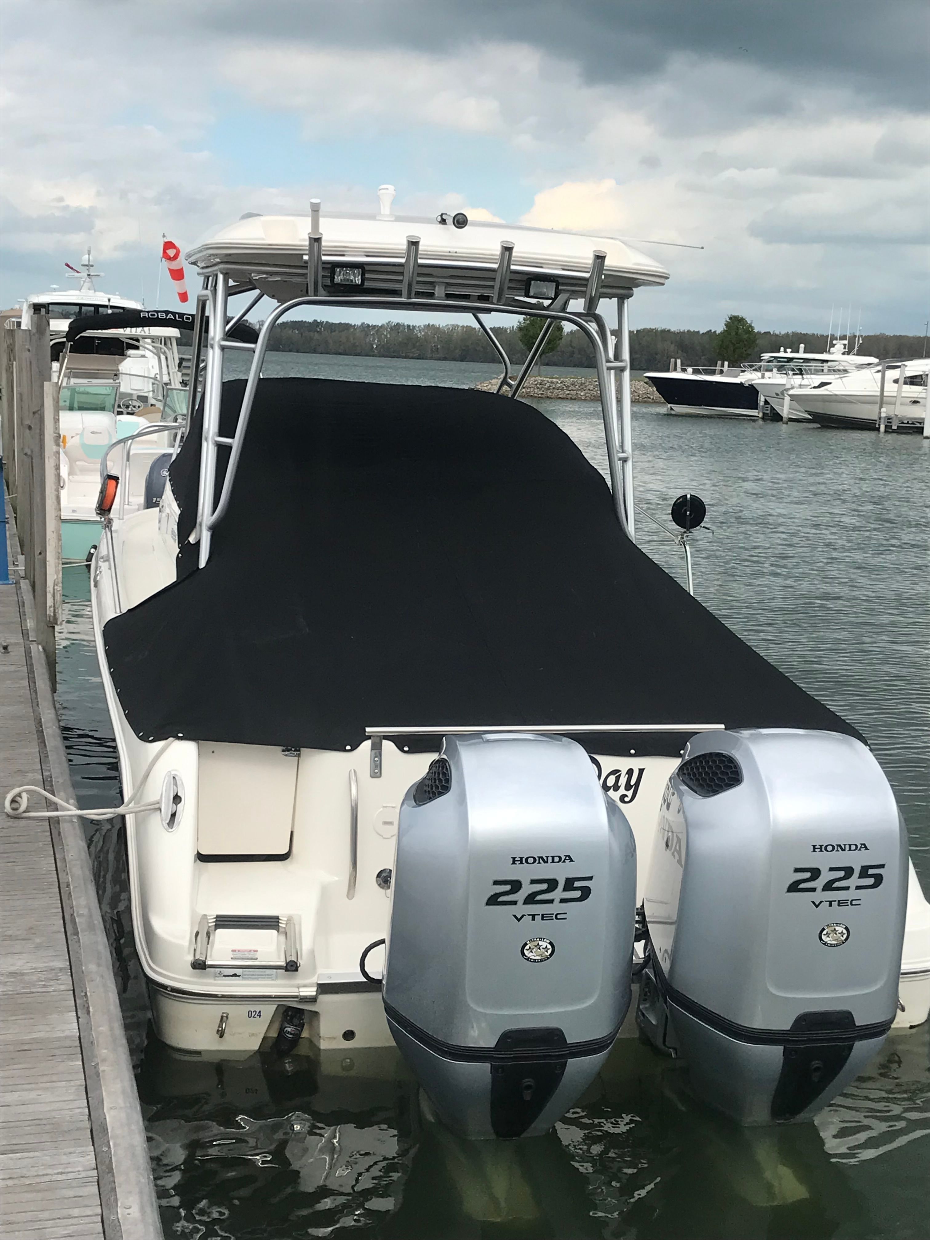 2007 Robalo R265 Walkaround - 12
