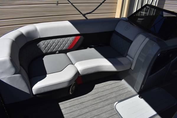 2023 Godfrey 256 Aqua Patio - 8