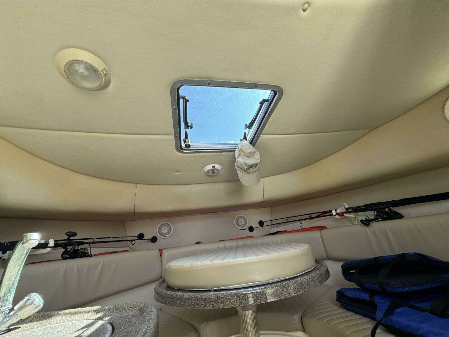 1999 Boston Whaler 28 Conquest - Image 28