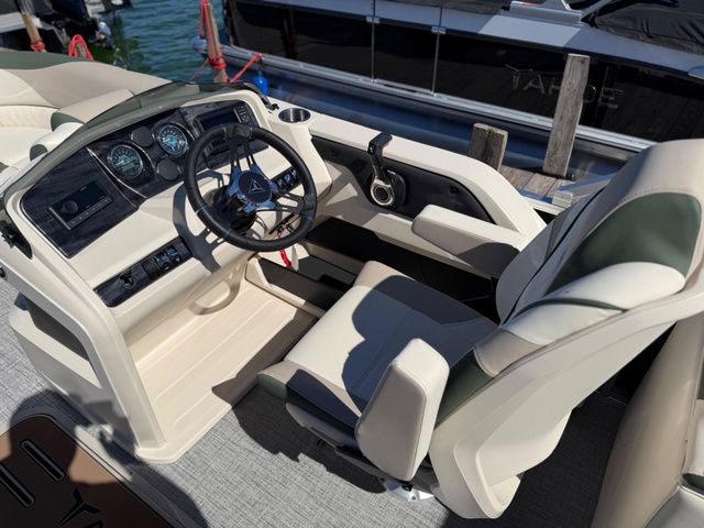 2026 Tahoe 2185 LTZ Quad Lounger - 14