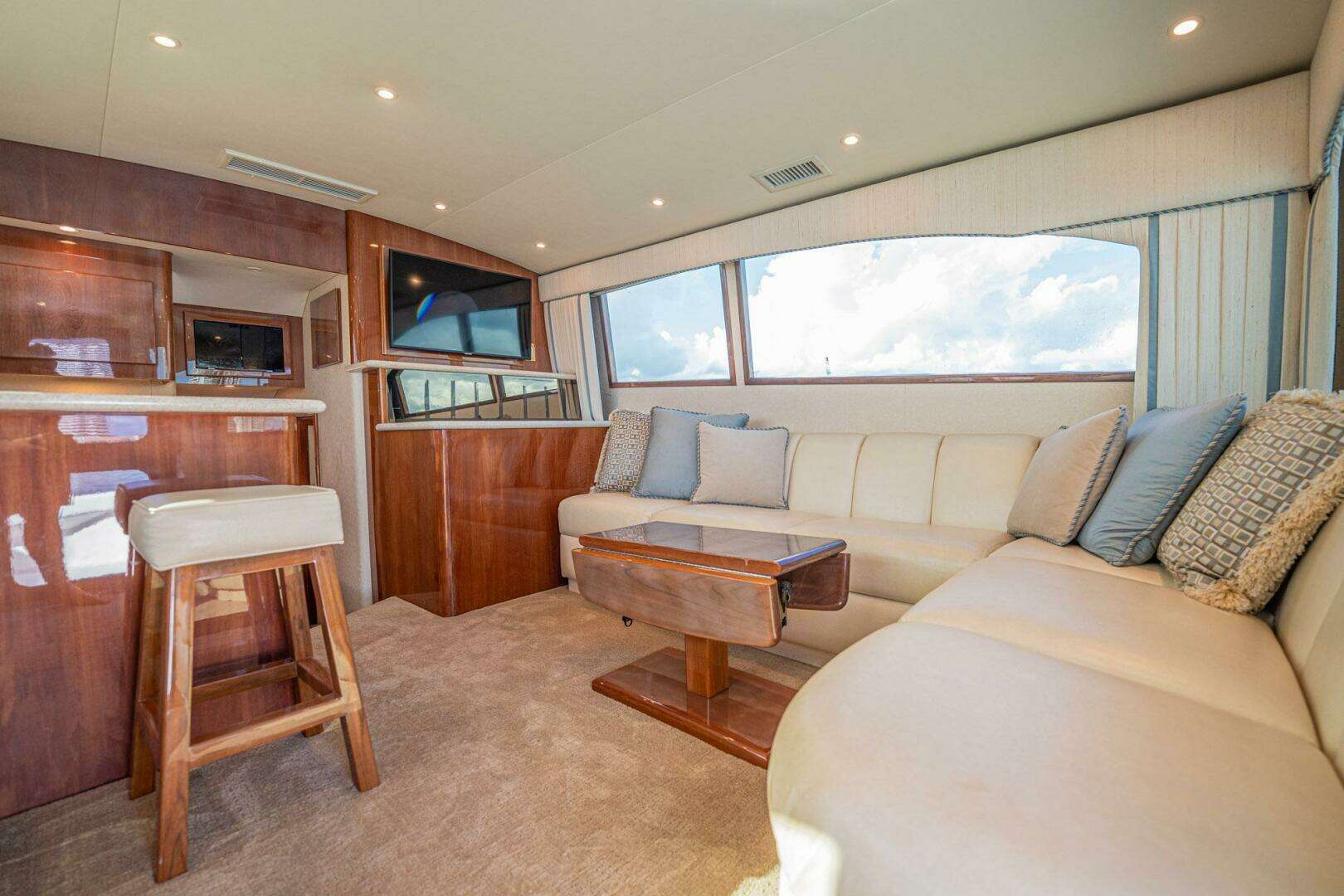 2007 Egg Harbor 43 Sport Fisherman - Image 15