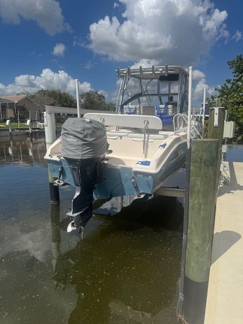 2007 Cobia 250WA - 10