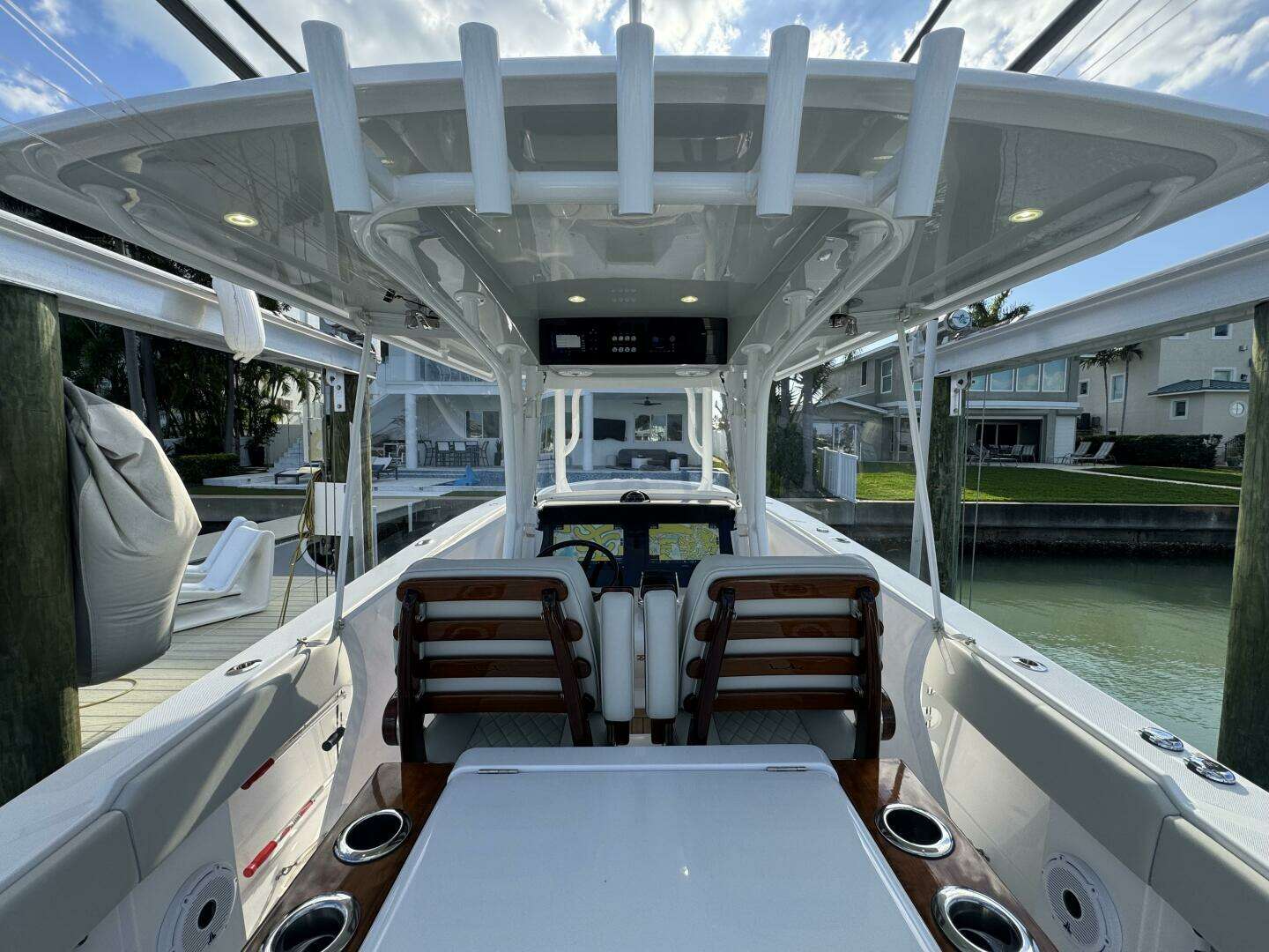 2024 Jupiter 38 HFS - Image 41