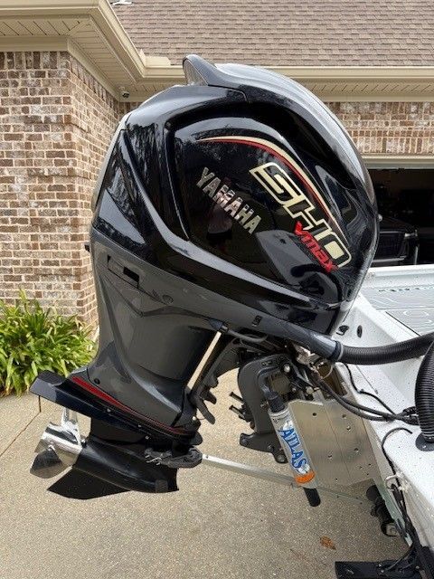 2022 Xpress H24B Bay - 18