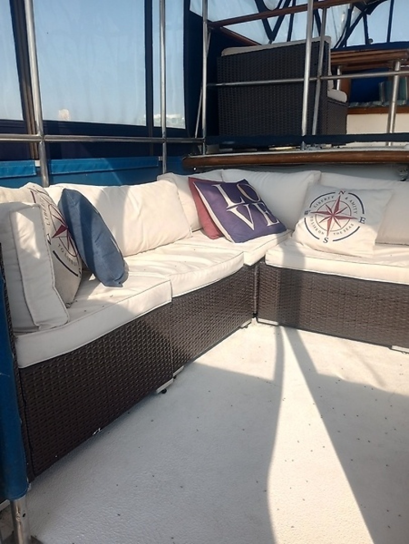 1981 Marine Trading 44 Double Cabin - Image 12