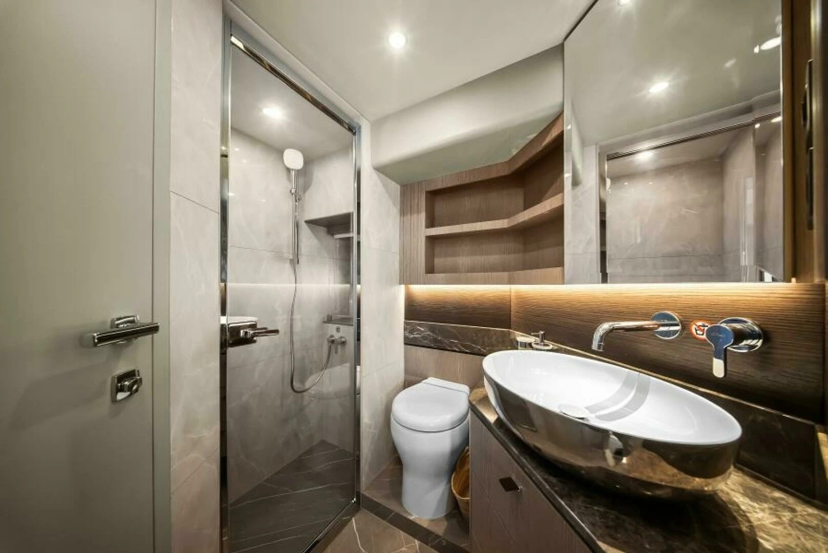 2025 Absolute Navetta 53 - Image 25