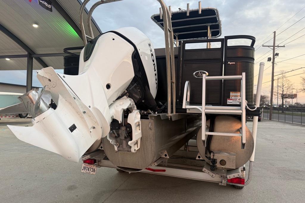 2022 Apex Marine 8524 Pro Fish N Cruise pontoon boat with Honda outboard motor.