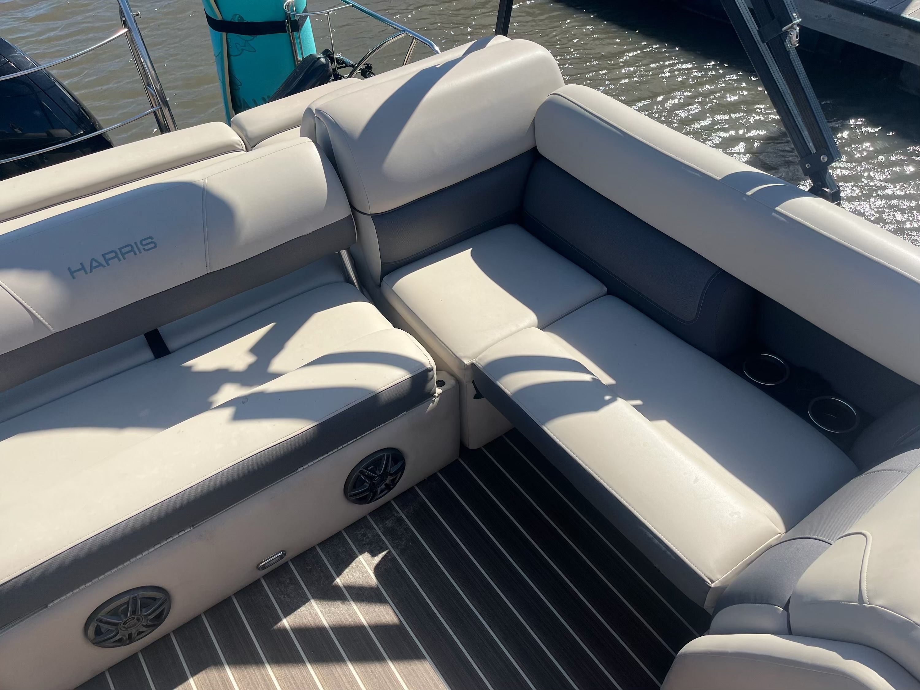 2022 Harris Cruiser 230 - 10