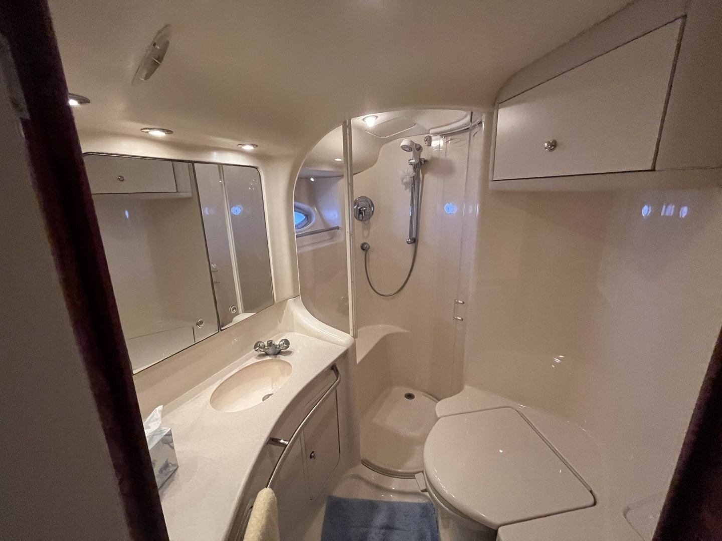 2003 Sea Ray 480 Sedan Bridge - Image 44
