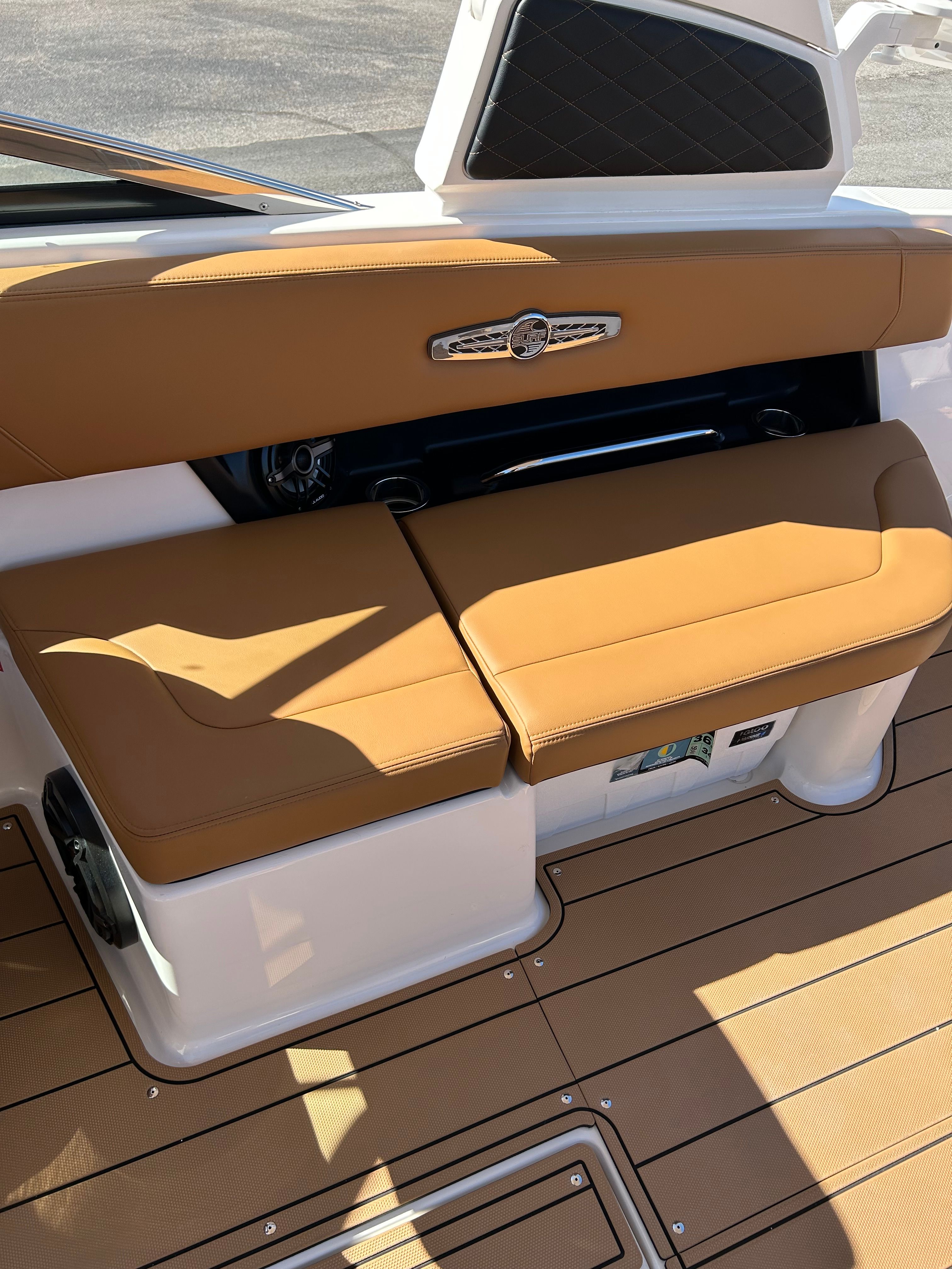 2026 Chaparral 30 Surf - 32