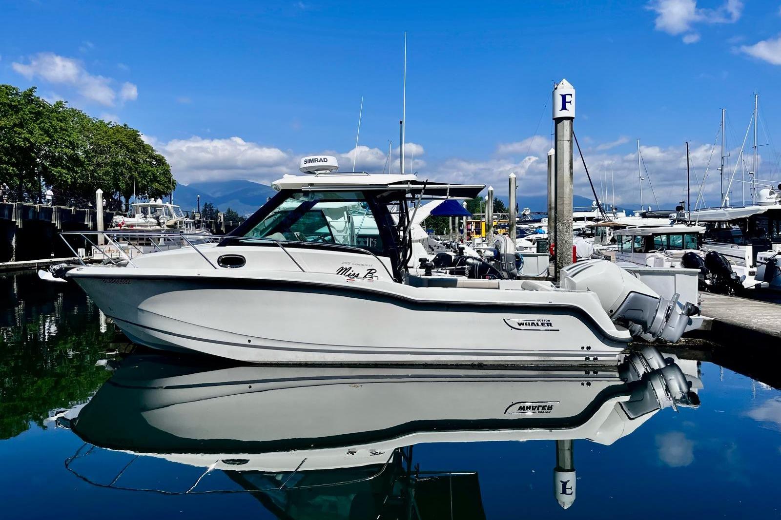 2023 Boston Whaler 285 Conquest