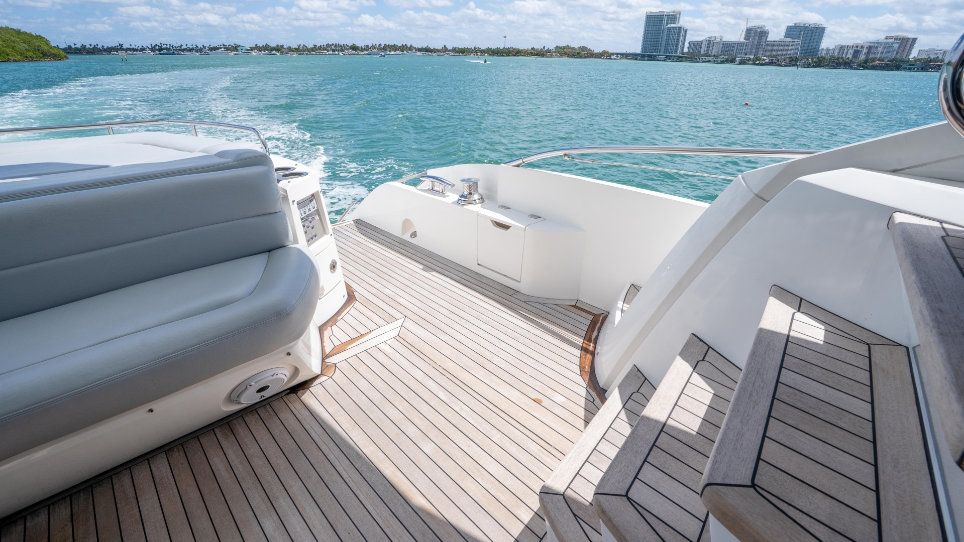2014 Sunseeker 68' Sport Yacht - Image 15