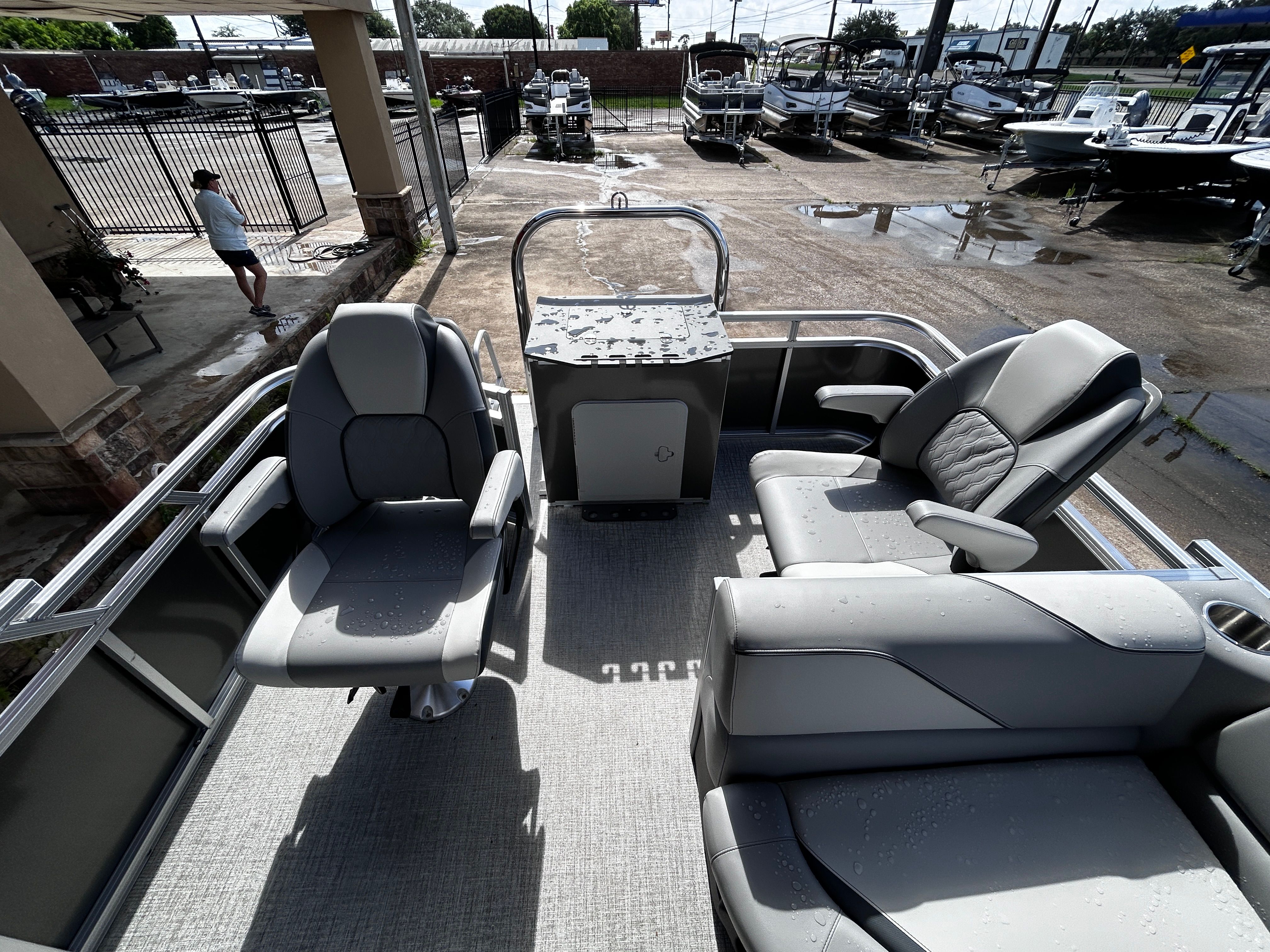 2025 Avalon Venture Fish N Cruise - 23' - 22