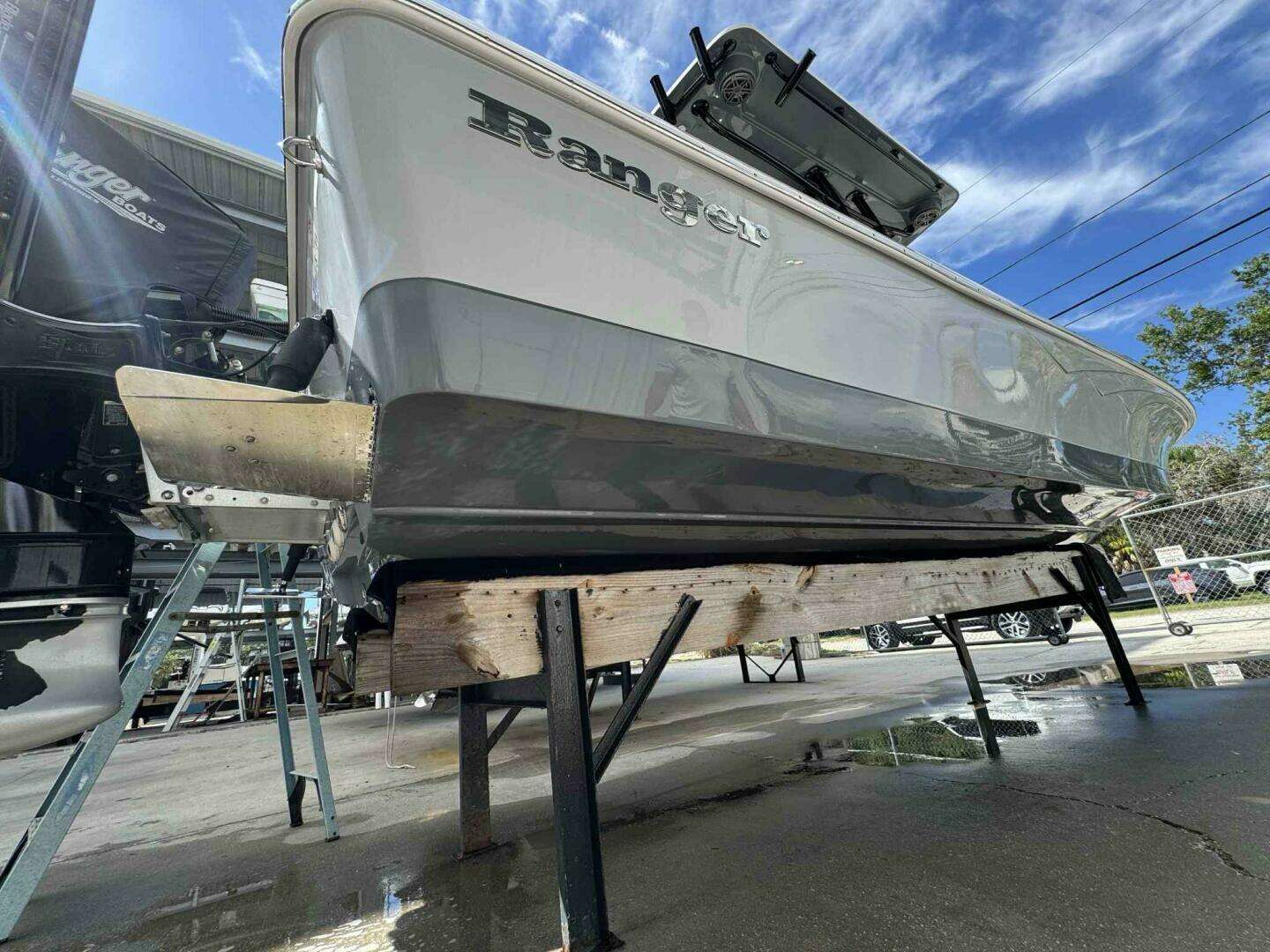 2020 Ranger 2360 Bay Boat - Image 8