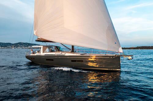 2027 Beneteau Oceanis Yacht 60