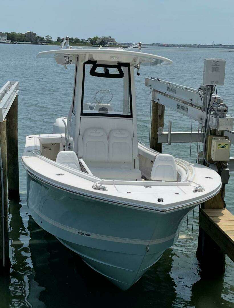 2020 Regulator 23'CC - Image 8