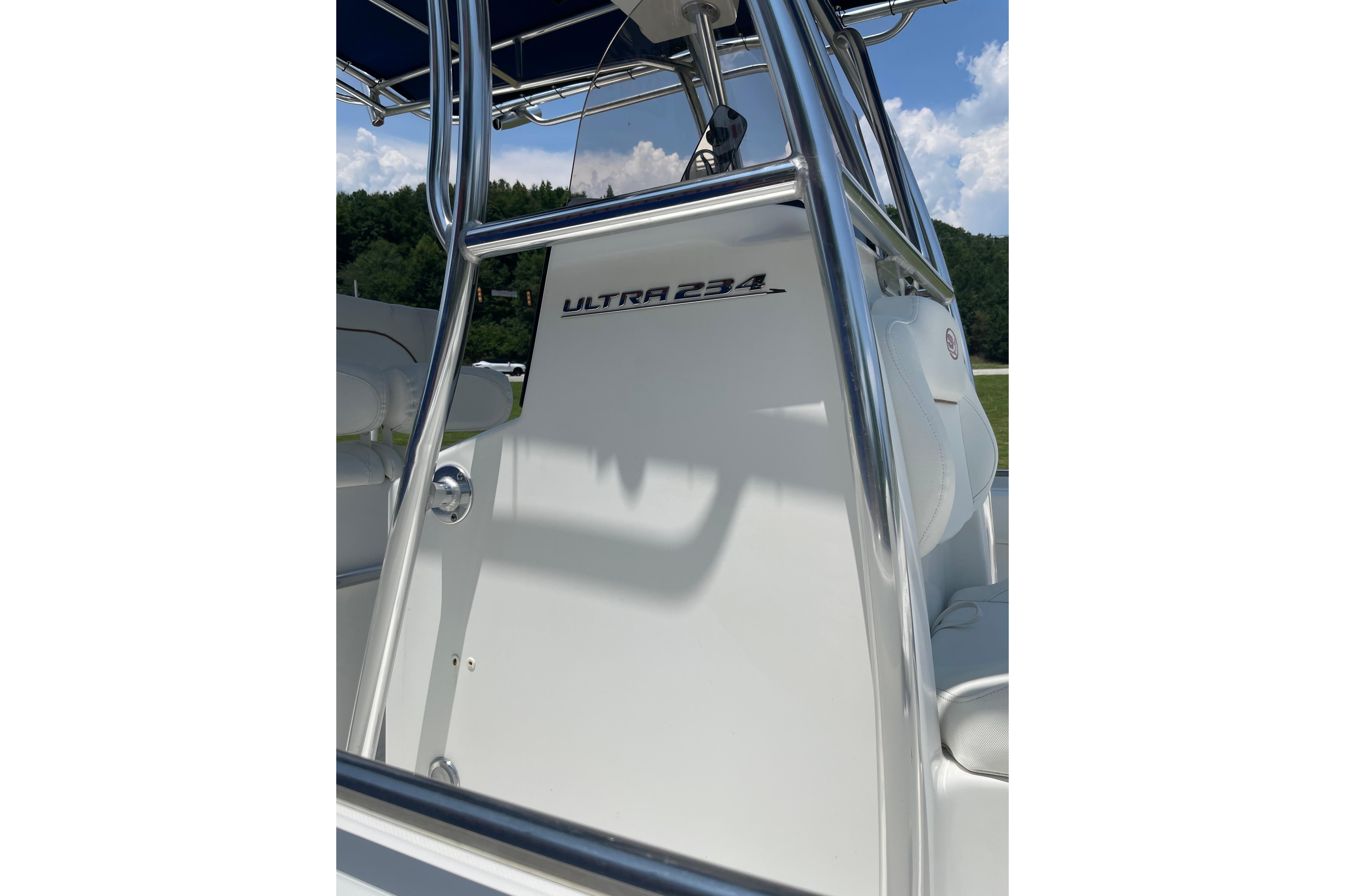 2018 Sea Hunt Ultra 234 boat interior with sleek design and stainless steel frame.