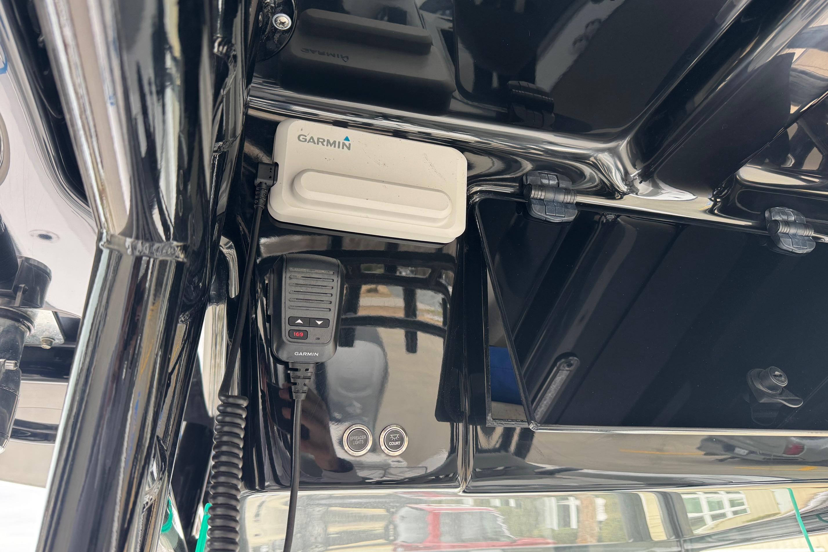 2024 Cape Horn 32 XS boat with Garmin marine electronics installed.