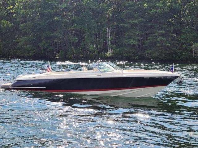 2025 Chris-Craft Launch 27