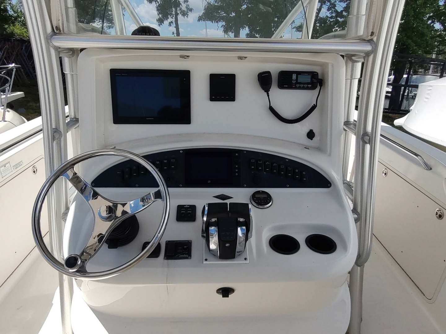 2006 Boston Whaler 320 Outrage - Image 24