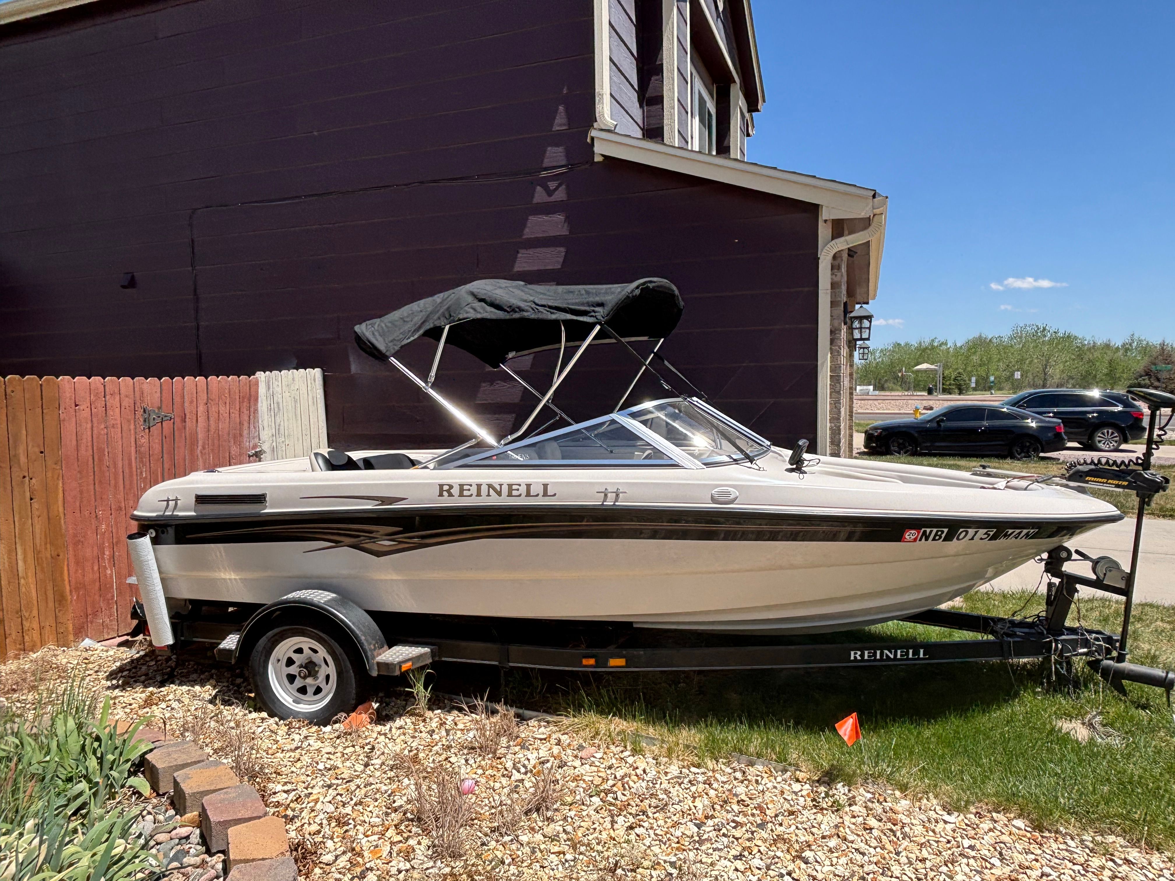 2004 Reinell 185 ski and fish