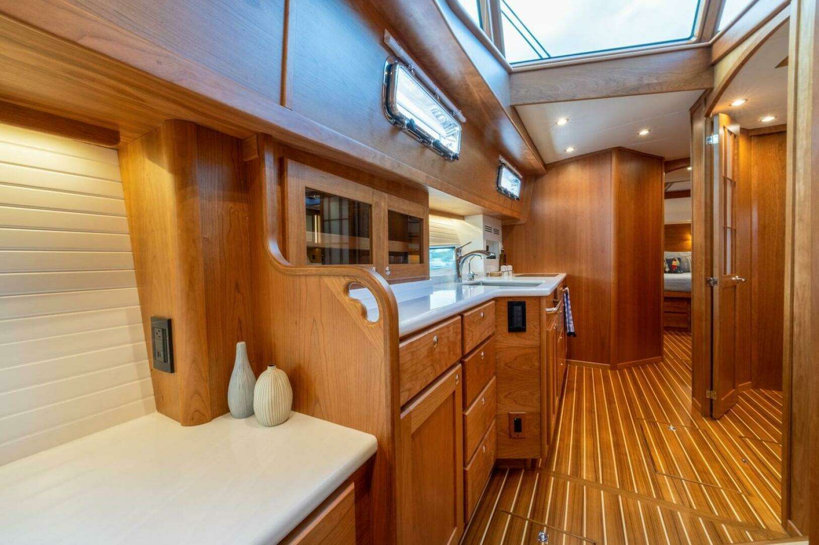 2027 Sabre 51 - Image 11