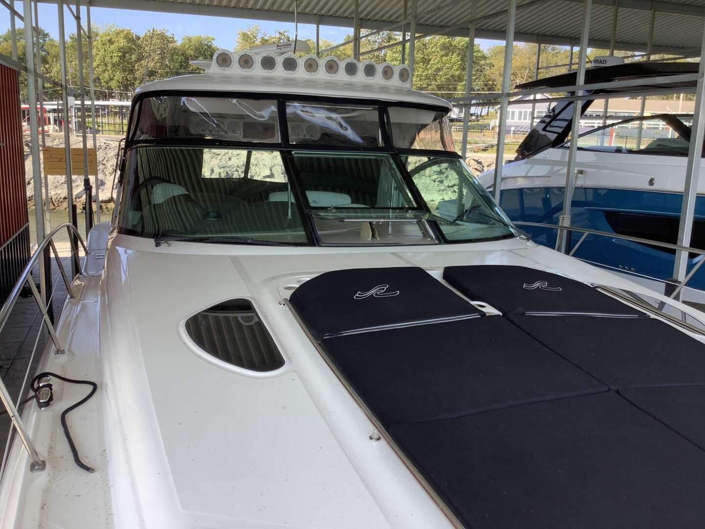 2007 Sea Ray 52 SUNDANCER - Image 19
