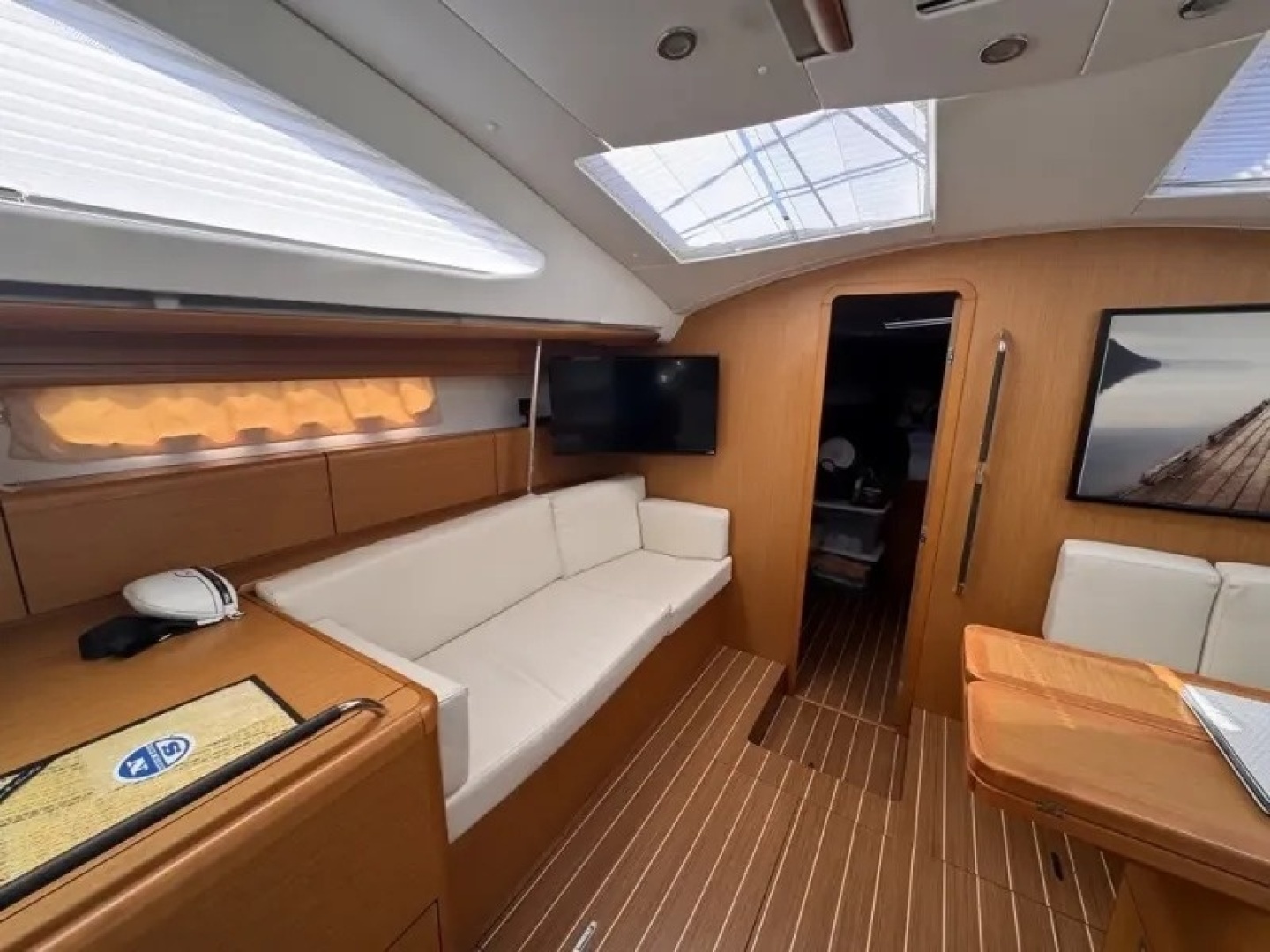 2011 Jeanneau 50 Deck Saloon - Image 17