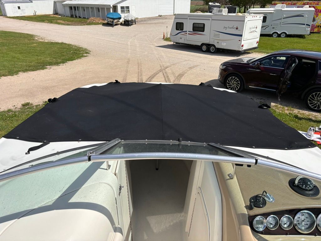 2002 Chaparral Sunesta 243 - 48
