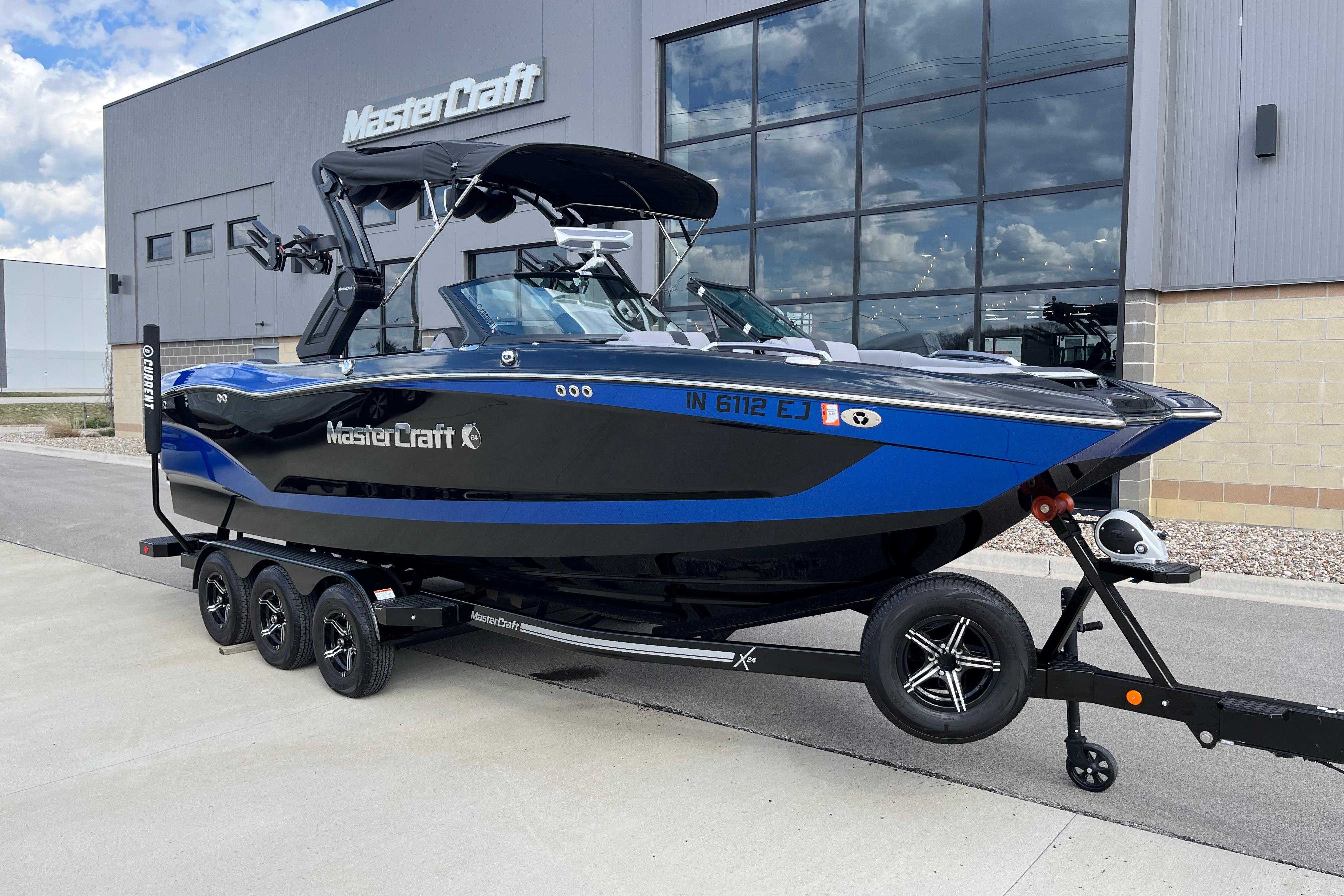 2022 MasterCraft X24