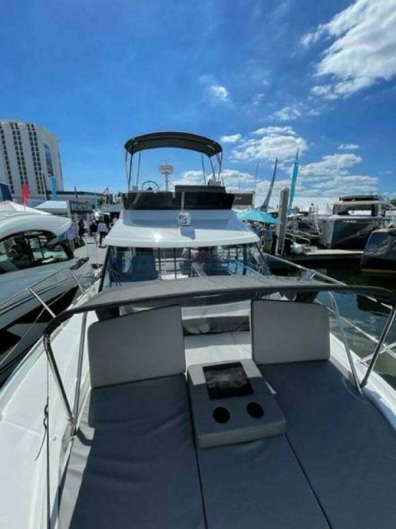 2026 Beneteau Antares 11 Fly - Image 39