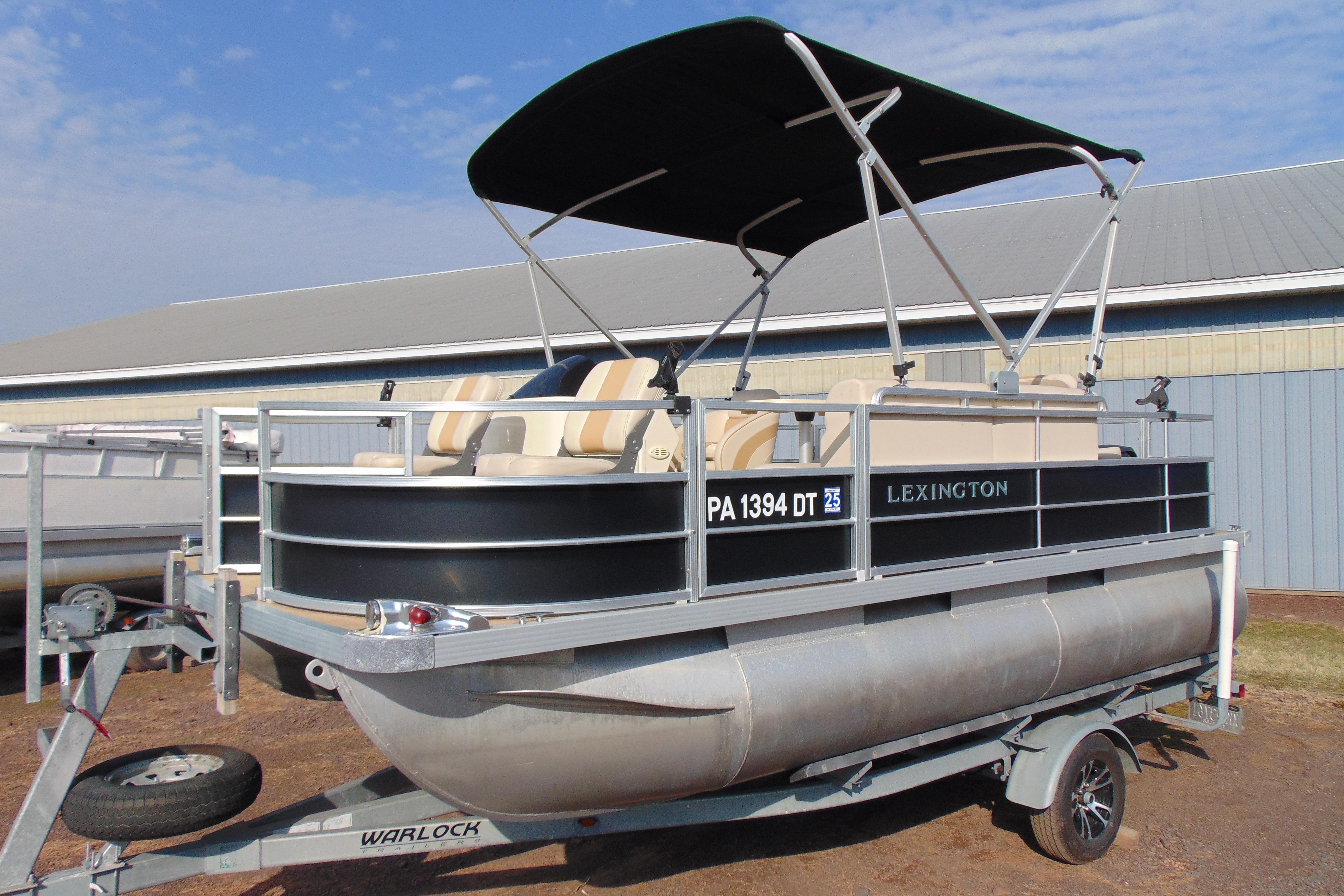 2017 Lexington 317 pontoon