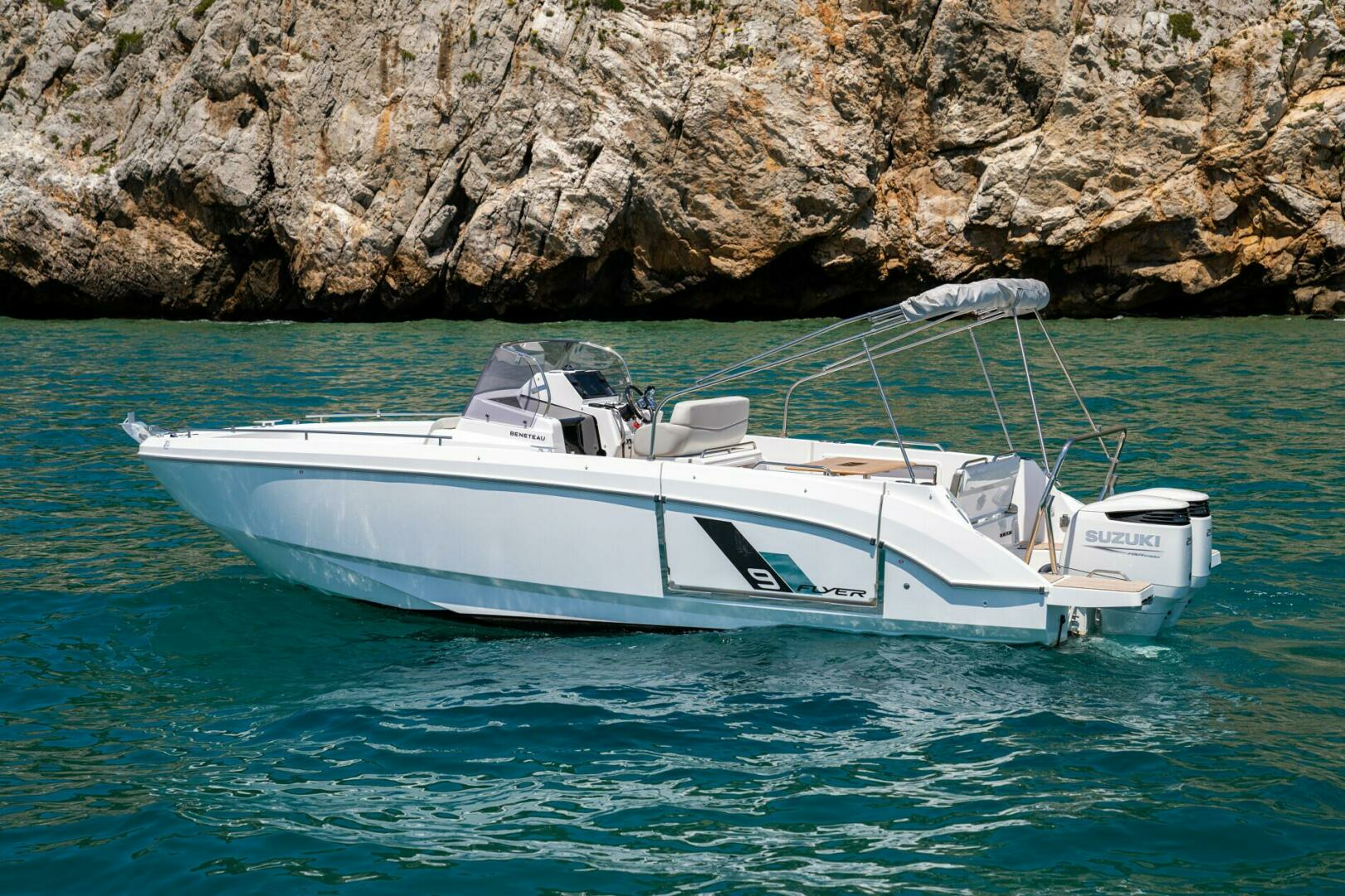 2025 Beneteau Flyer 9 Spacedeck - Image 2