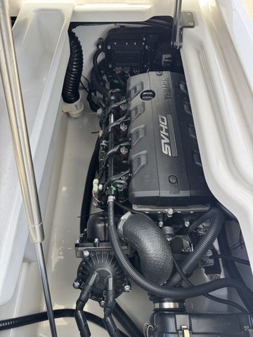 2026 Yamaha Boats 275SD - 36