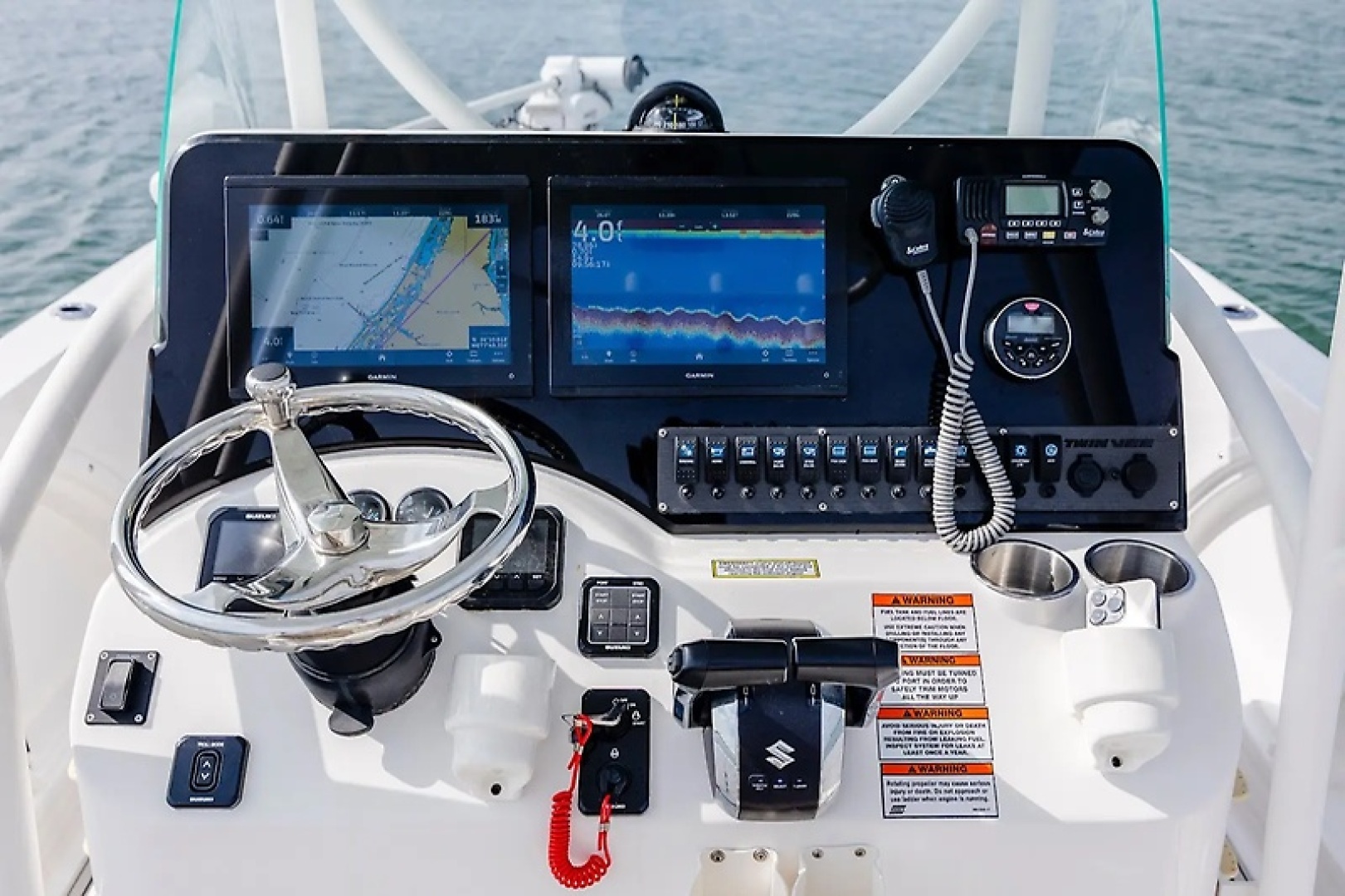 2023 Twin Vee 240 GFX - Image 15