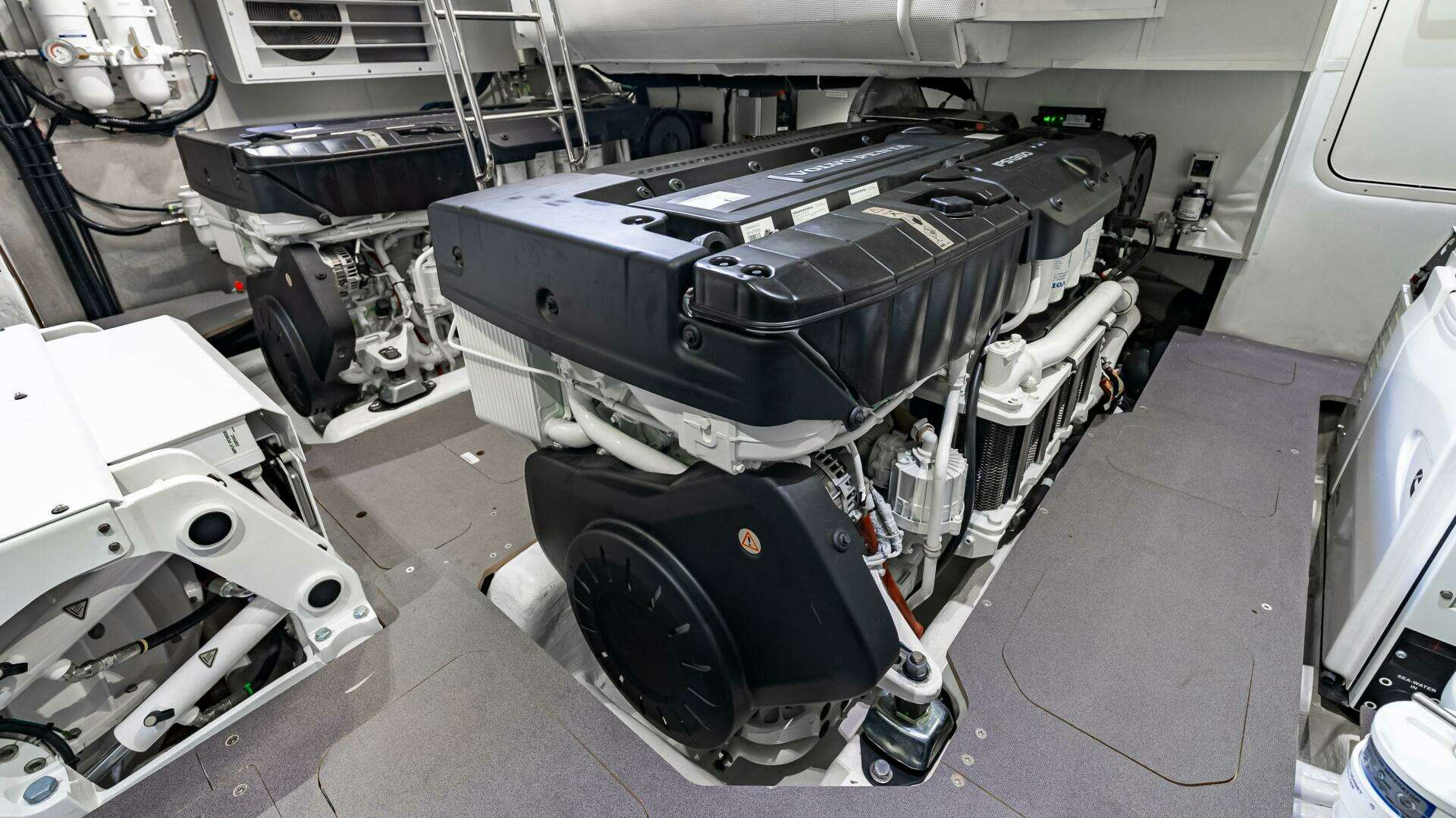 2025 Absolute Navetta 64 - Image 53