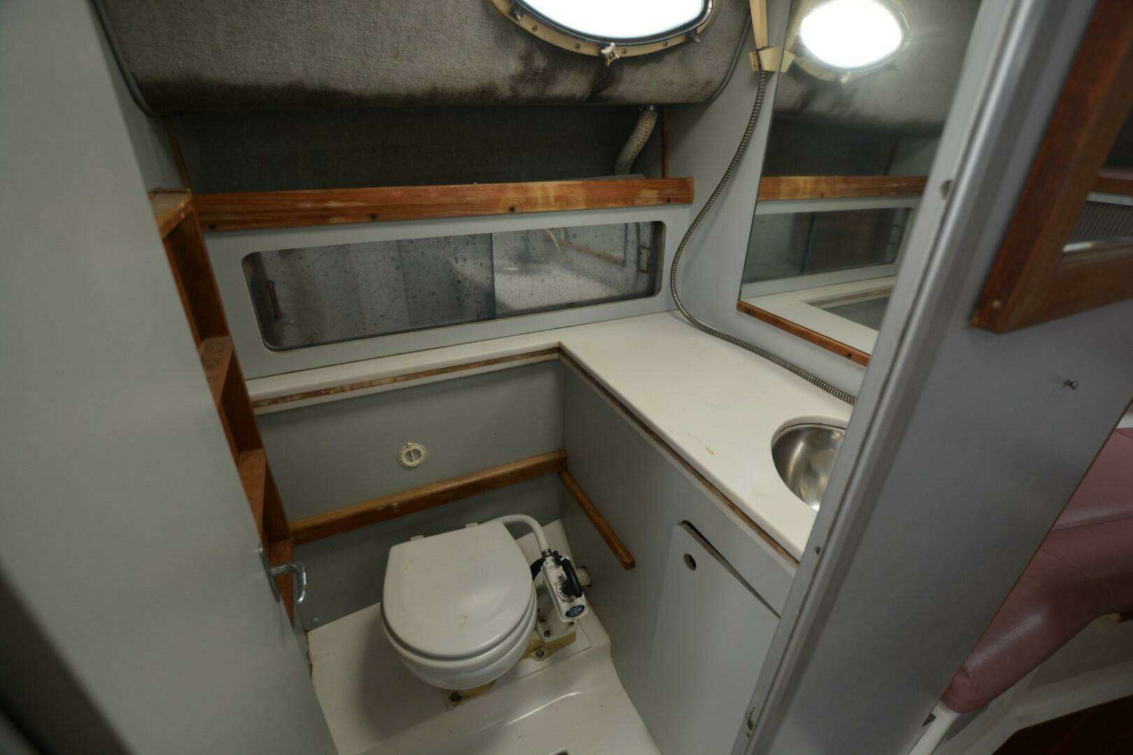 1987 Luhrs Alura - Image 20