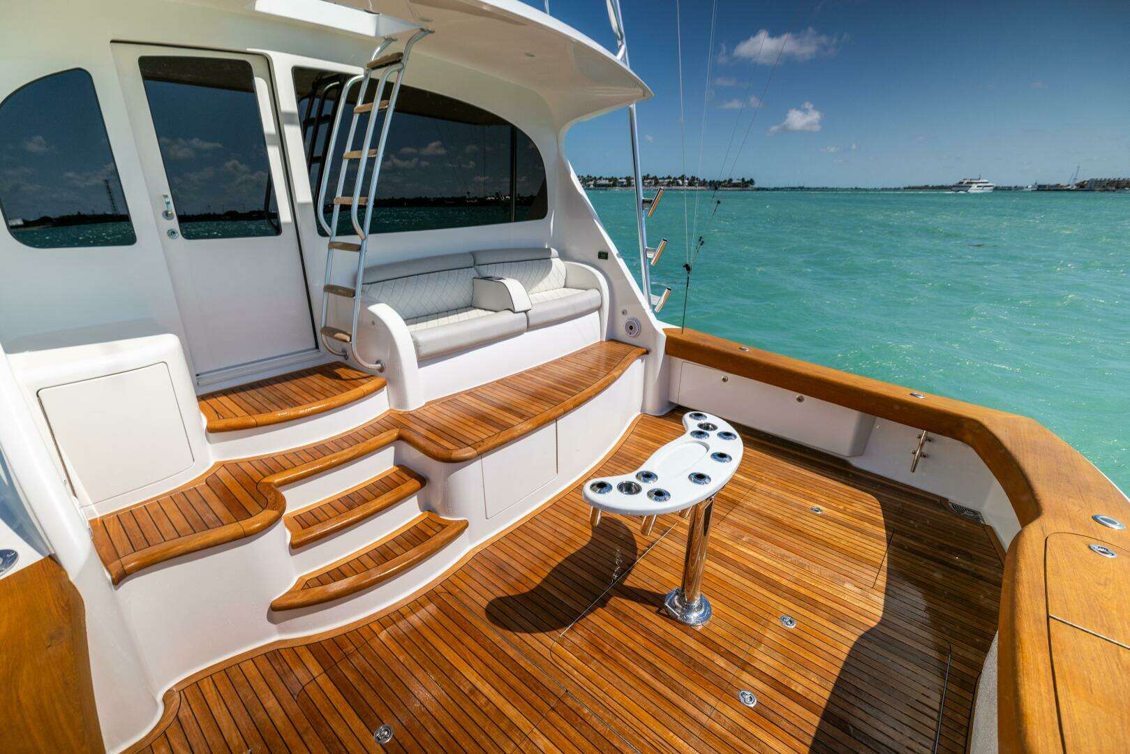 2011 Viking 70 Convertible - Image 70