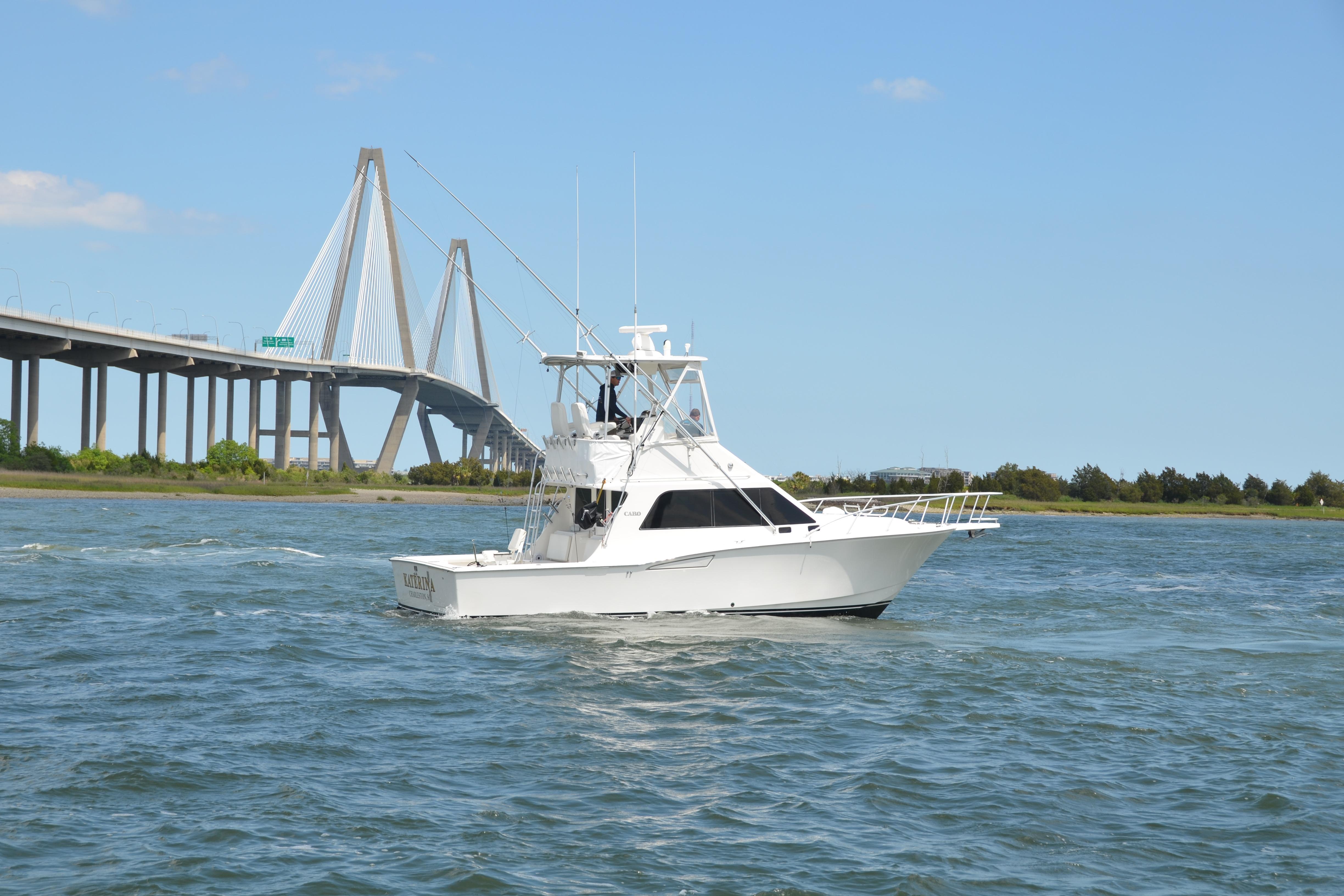 2001 Cabo 35 Flybridge