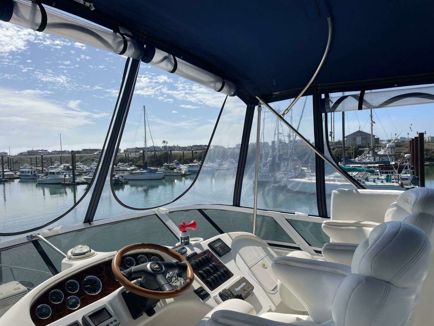 2000 Sea Ray 400 Sedan Bridge - Image 20