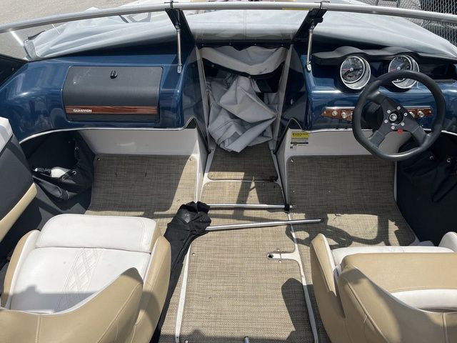 2016 Glastron GT 207 - 4