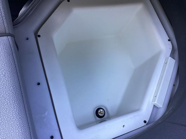 2026 SunCatcher Fusion 324SS - 27
