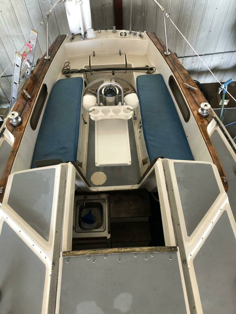 1977 Pearson 30 - Image 19