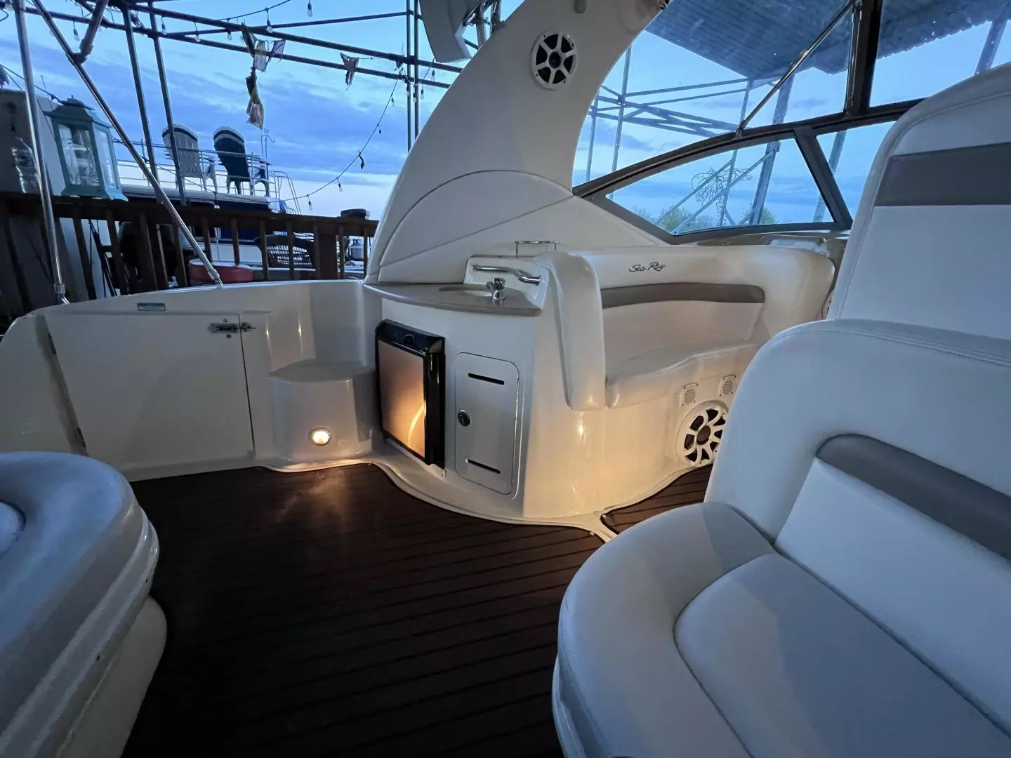 2005 Sea Ray Sundancer 320 - Image 39