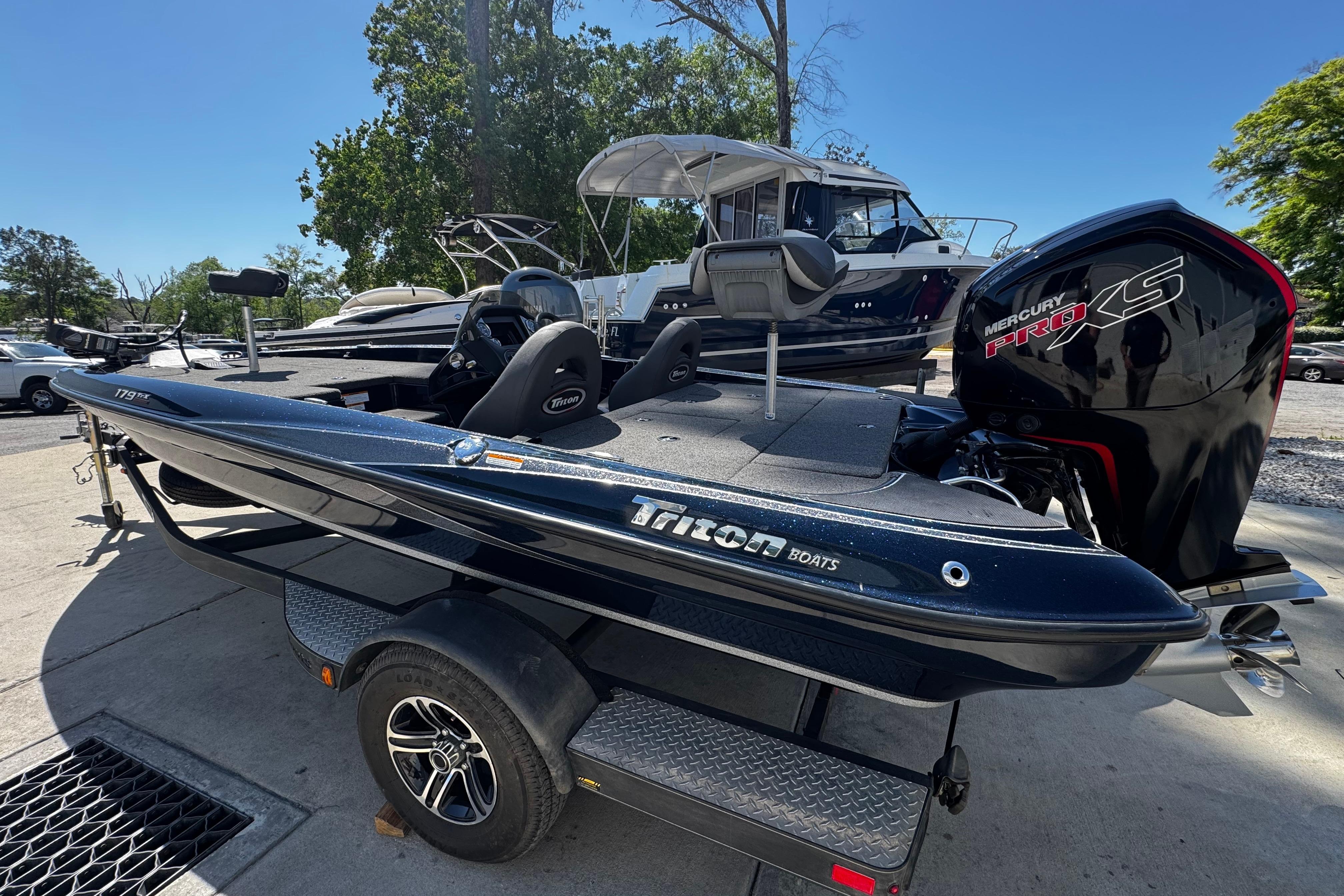 2022 Triton 179 TrX