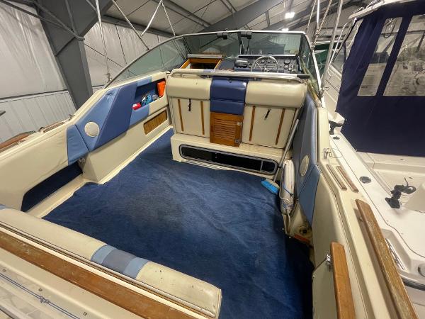 1988 Sea Ray 268 Express Cruiser - 5