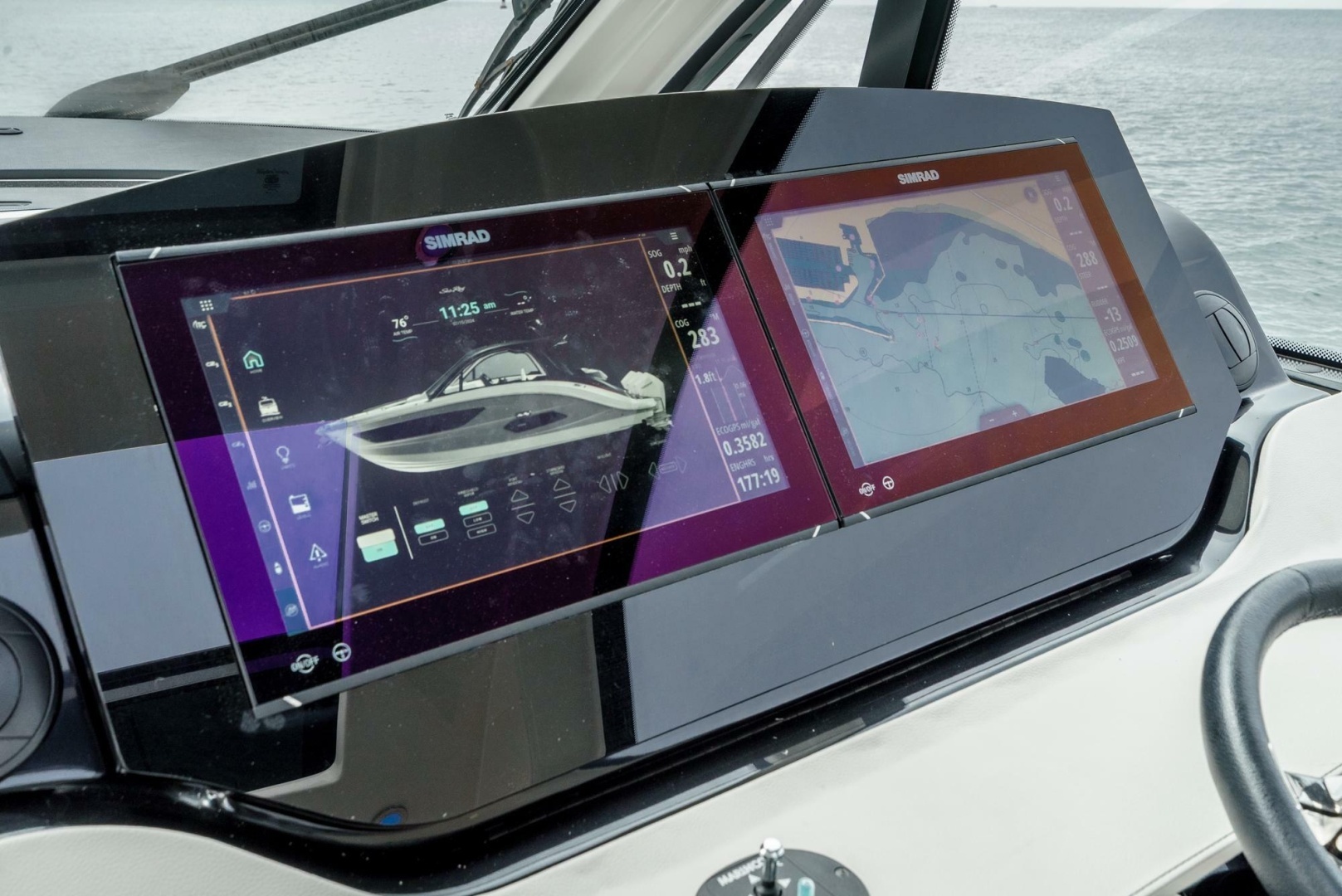 2022 Sea Ray 370 Sundancer - Image 4