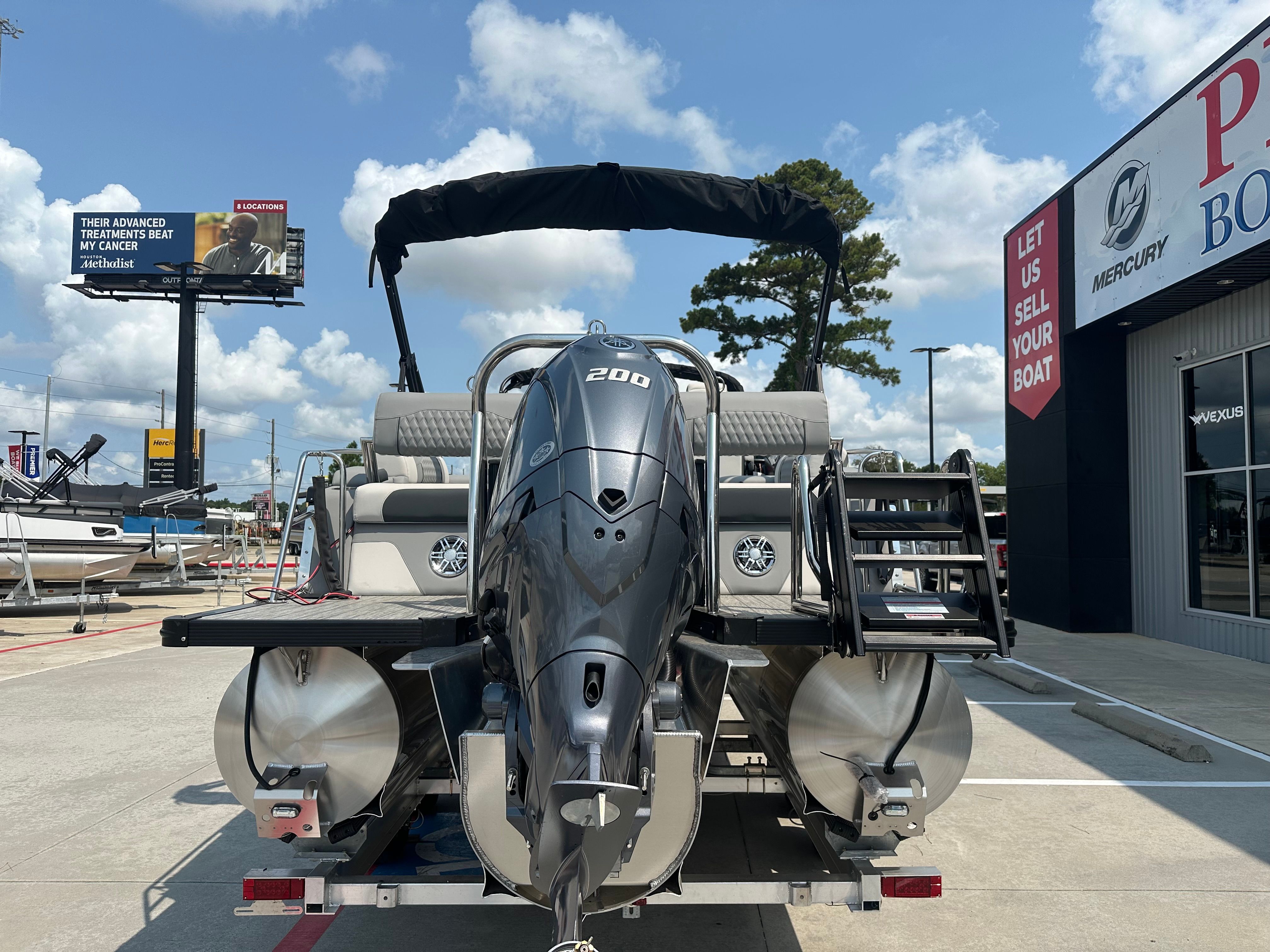 2025 Avalon Catalina Quad Lounge Shift - 23' - 8