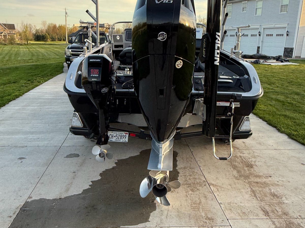 Ranger 622FS Pro 2024 boat parked on a driveway.