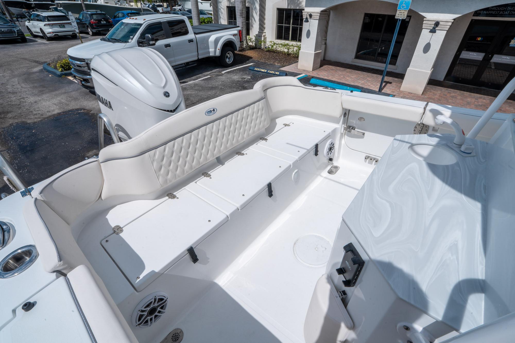 2026 Sea Hunt Ultra 255 SE - 11